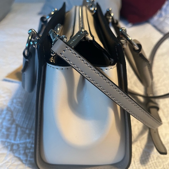 Michael Kors Black and Cream Small Marilyn Black Saffiano Messenger Women's Bag - Picture 5 of 11